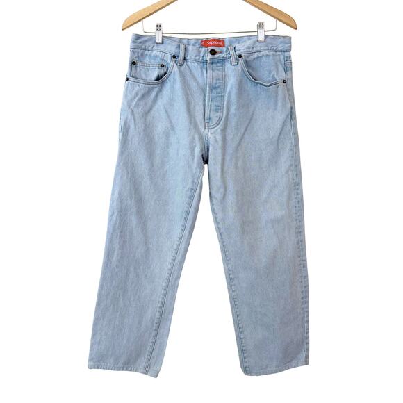 Men's Supreme Embroidered Star Light Wash High Rise Straight Denim Jeans - 32REG